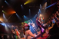 チャラン・ポ・ランタン結成15周年記念公演「RANTAN-CIRCUS～とおまわりしつつ、とおあまりいつつ～」の様子。（Photo by Masayo）