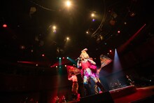 チャラン・ポ・ランタン結成15周年記念公演「RANTAN-CIRCUS～とおまわりしつつ、とおあまりいつつ～」の様子。（Photo by Masayo）