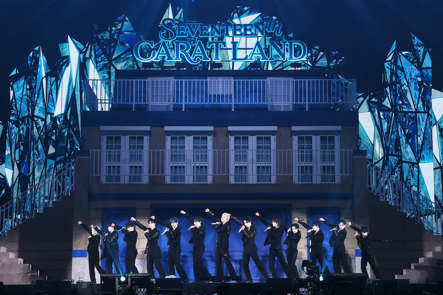「2024 SVT 8TH FAN MEETING ＜SEVENTEEN in CARAT LAND＞」の様子。(P)&(C) PLEDIS Entertainment