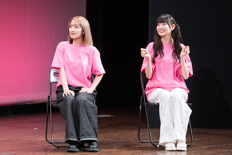 コント「作詞」より。中江と律月。