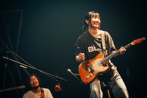 もっさ（Vo, G）（Photo by Kana Tarumi）