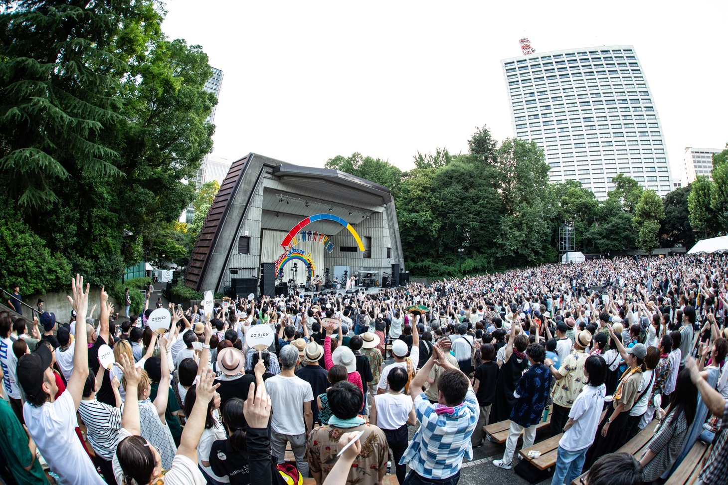 EGO-WRAPPIN'「Dance, Dance, Dance」東京公演の様子。