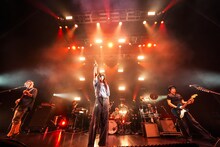 LÄ-PPISCH（撮影：緒車寿一）