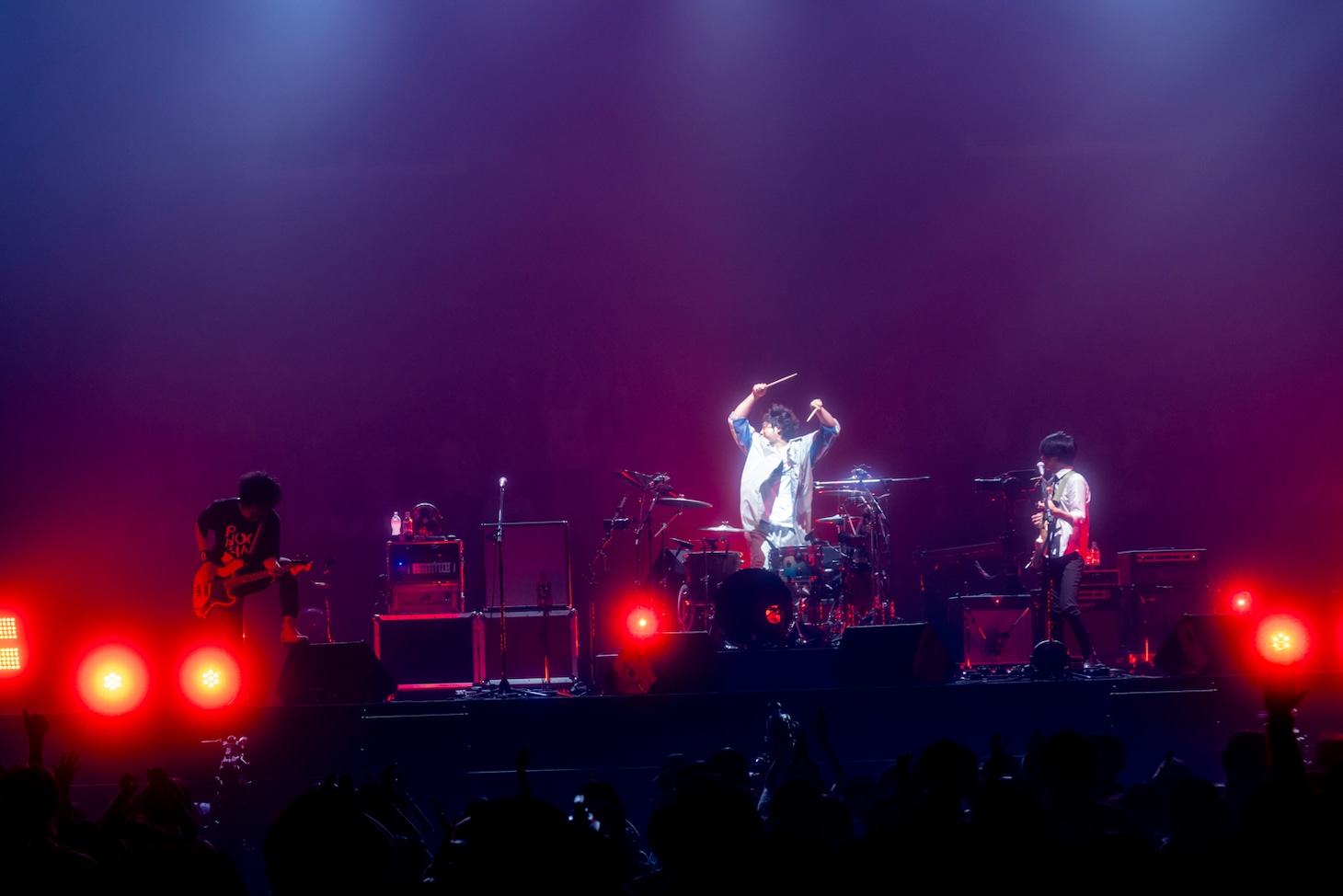 UNISON SQUARE GARDEN（Photo by Viola Kam［V'z Twinkle］）