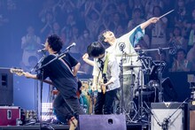 UNISON SQUARE GARDEN（Photo by Viola Kam［V'z Twinkle］）