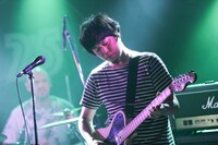 成山剛（Vo, G）（撮影：内藤まみ）