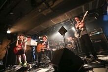 sleepy.ab（撮影：内藤まみ）