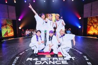 谷口太一（DXTEEN）クルーの面々。(c)フジテレビ