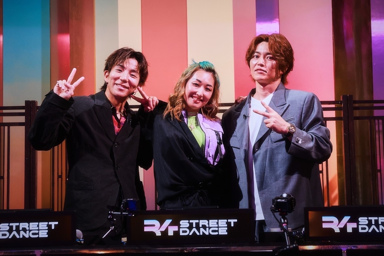 左からkazuki（s**t kingz）、SAYA YAMAMARU、KENZO（DA PUMP）。(c)フジテレビ