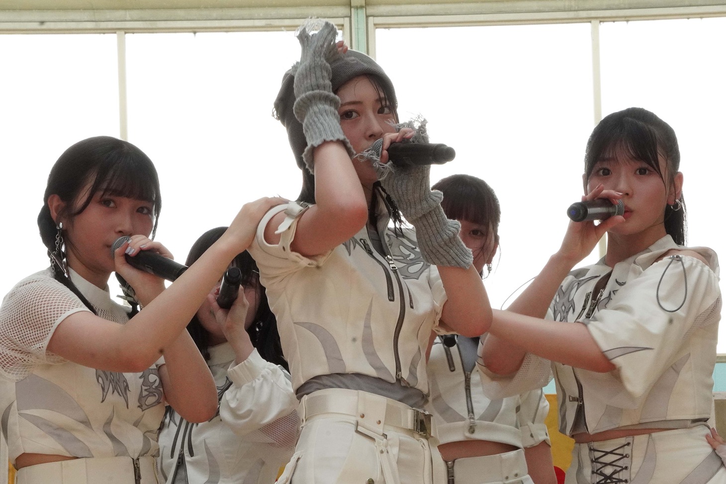 WHITE SCORPION「Caution」リリース記念イベントの様子。