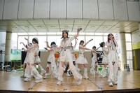 WHITE SCORPION「Caution」リリース記念イベントの様子。