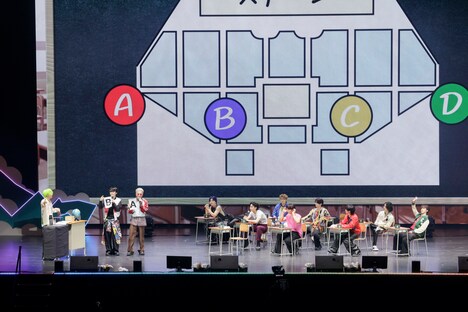 「購買ダッシュ」コーナーの様子。 (c)LAPONE Entertainment