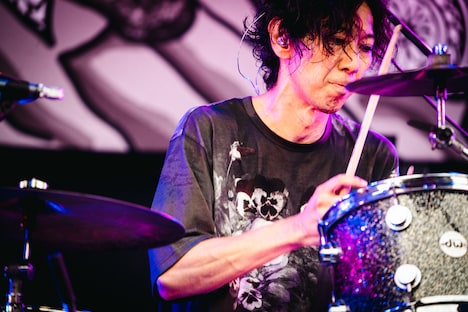 松田晋二（Dr）（Photo by RUI HASHIMOTO [SOUND SHOOTER]）