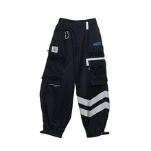 寅壱とずっと真夜中でいいのに。のコラボ企画商品。