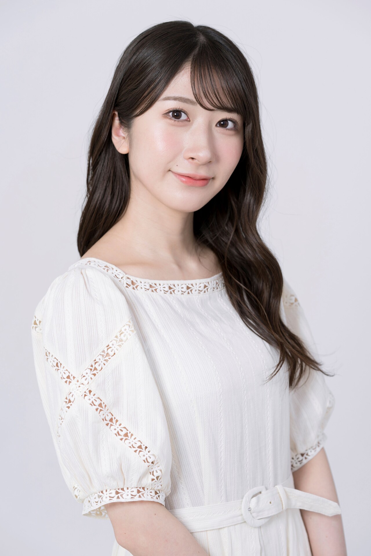 元AKB48の石田晴香、一般男性との結婚を報告 - 音楽ナタリー
