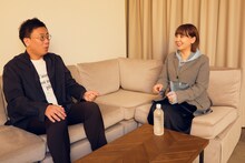 左から古家正亨、土岐麻子。