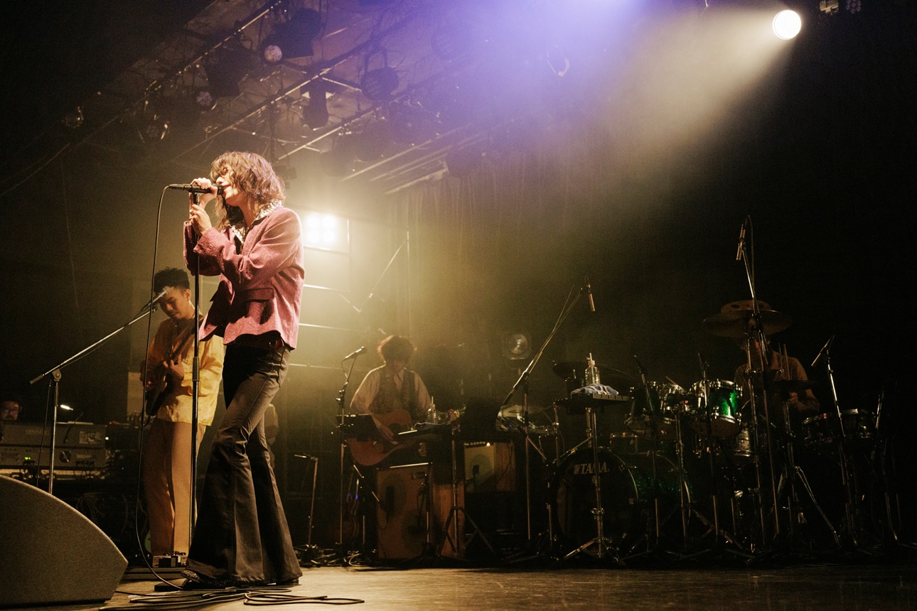 「1st ONEMAN TOUR『渚のランデブー』」最終公演の様子。