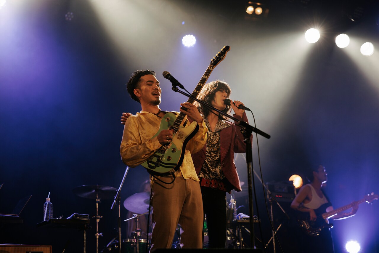 離婚伝説、“愛”を携え東名阪ツアー完走「みんなはどうか愛に気付ける人で」