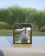 「Galaxy Z Flip6」のイメージビジュアル。