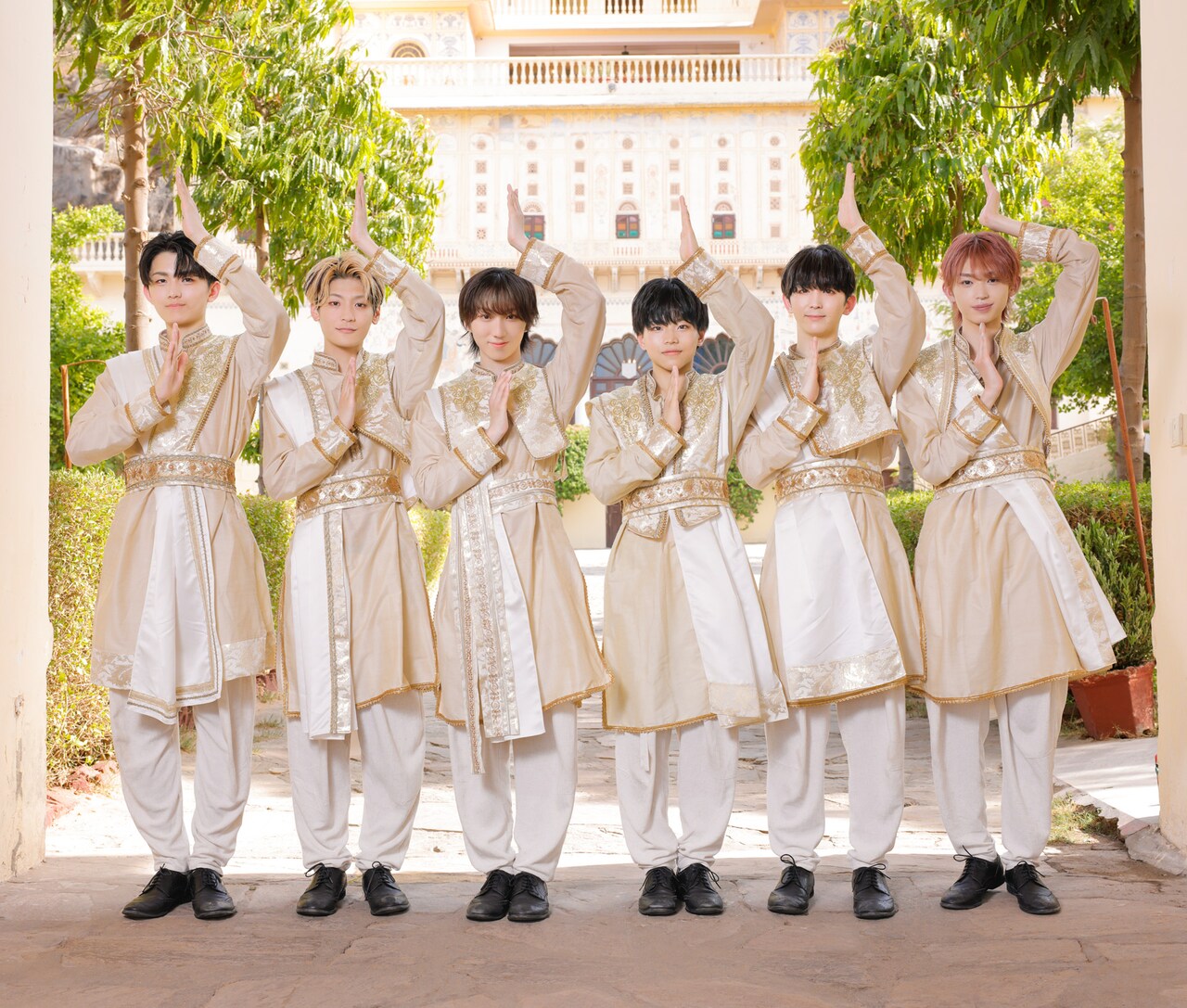 Lienelの2ndツアー恵比寿ザ・ガーデンホール公演を生中継