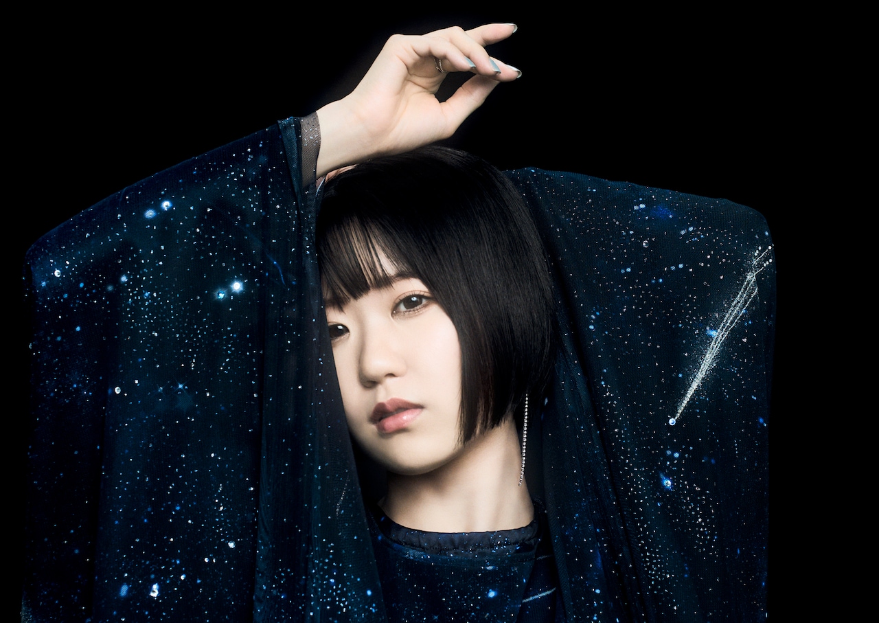 上坂すみれ×イラストレーターKaminのコラボTシャツ発売、キュートと