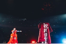 水曜日のカンパネラ「日本武道館単独公演～METEOR SHOWER～」の様子。