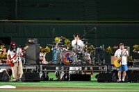 サンボマスターのパフォーマンスの様子。