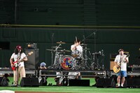 サンボマスターのパフォーマンスの様子。