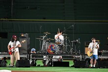 サンボマスターのパフォーマンスの様子。