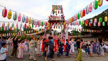 「第89回祐天寺み魂まつり 子ども盆踊り大会」で“「パプリカ」ぼんおどり”を楽しむ参加者たち。（※参加者の了承を得て撮影）