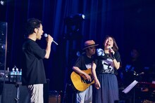 藤井隆と椿鬼奴。（撮影：中野修也）