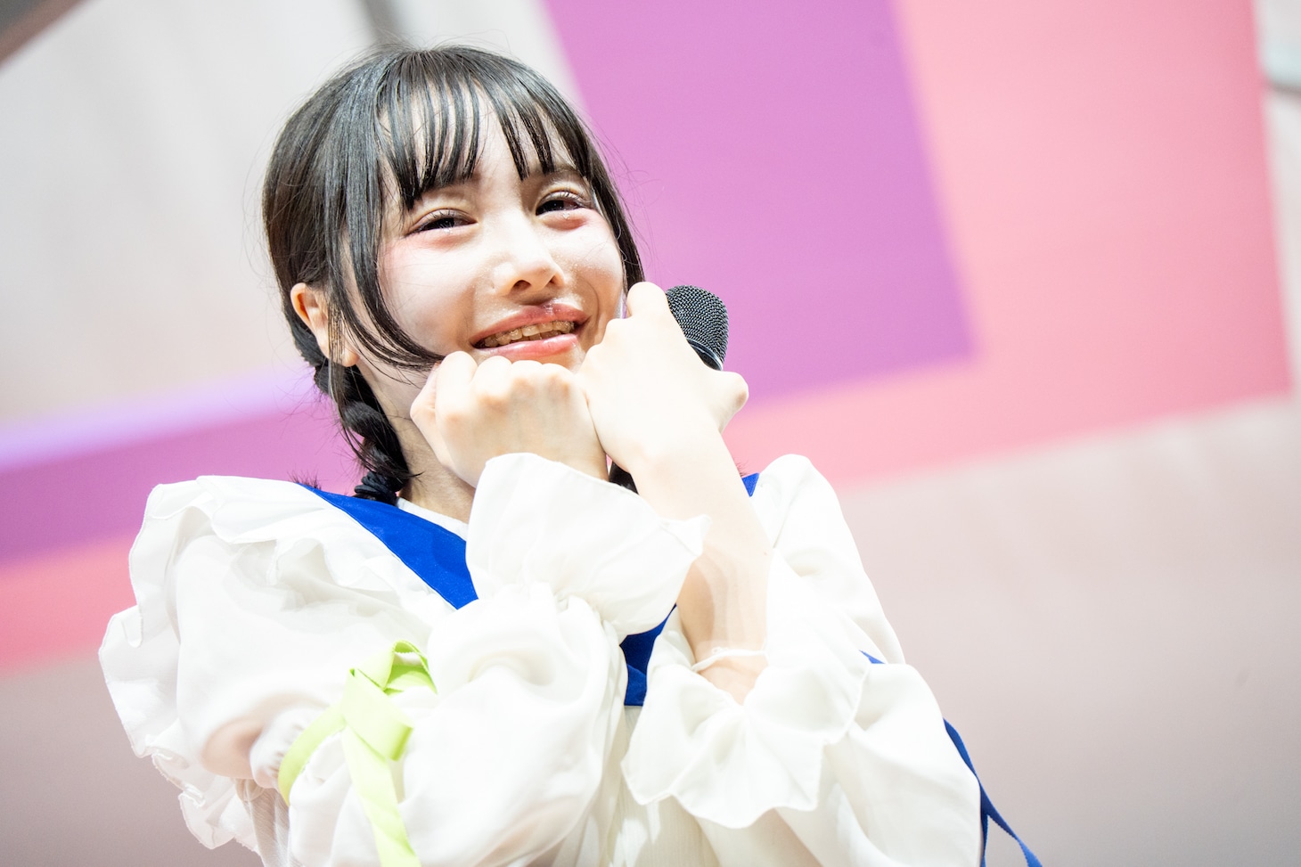 鈴木えま（真っ白なキャンバス）