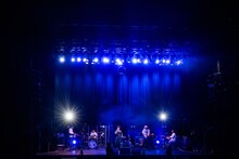 「後藤輝基“ホイップ”ツアー2024 plus 藤井隆！」東京・ヒューリックホール東京公演の様子。