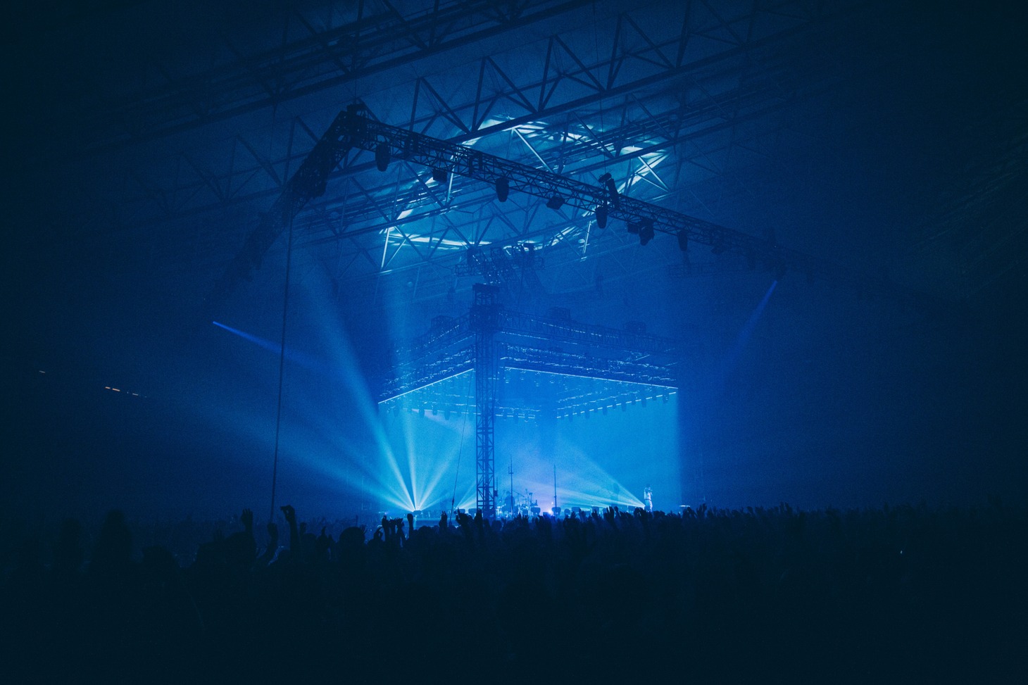 「Vaundy one man live "HEADSHOT" at Makuhari Messe」の様子。（撮影：日吉"JP"純平、太田好治）