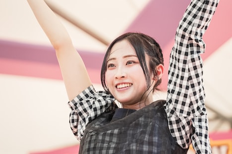 モモチ・ンゲール（豆柴の大群都内某所 a.k.a. MONSTERIDOL）