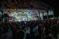 私立恵比寿中学のライブの様子。