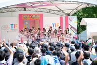 「スマイレージ15周年♥大好きステージ」の様子。