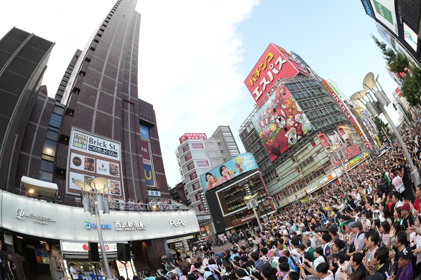 私立恵比寿中学「えびちゅう夏祭り」の様子。