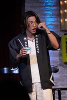 かき氷のおいしさに驚くRIKU。