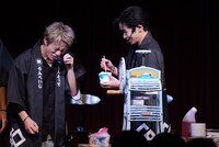 知覚過敏の浦川翔平（左）。