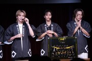 左から吉野北人、川村壱馬、RIKU。