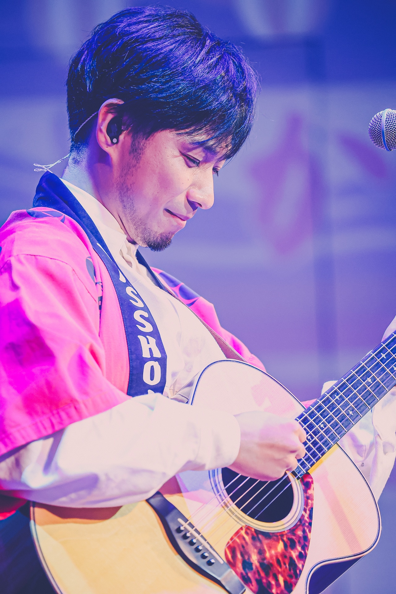 吉田結威（G, Vo）（撮影：白石達也）
