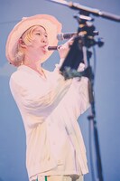 山田義孝（Vo）（撮影：白石達也）