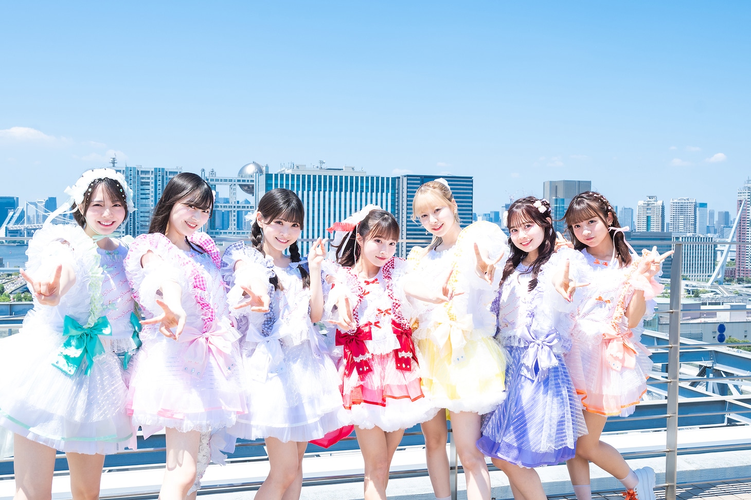 #ババババンビ。宇咲（左から2番目）は舞台出演のため最終日のみ合流した。