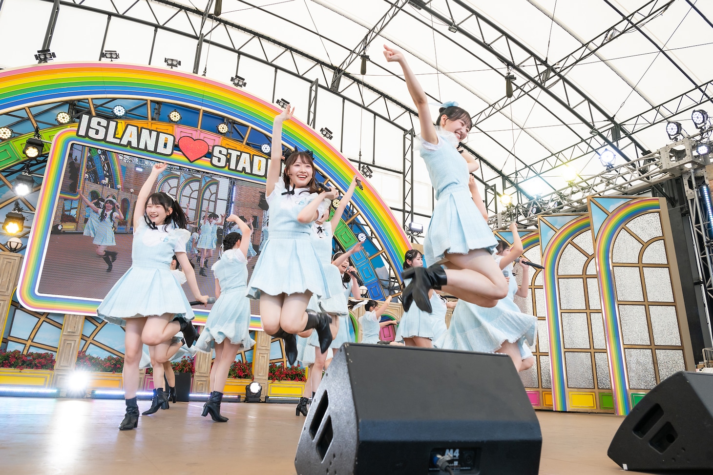 STU48
