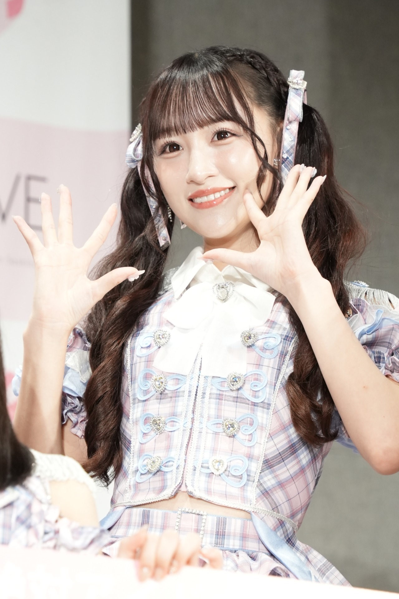 音嶋莉沙（＝LOVE）
