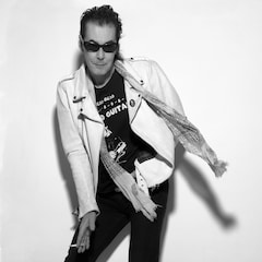 鮎川誠のギタープレイ味わうコンピ盤発売、小山田圭吾やBLANKEY JET CITY参加のレア音源も収録