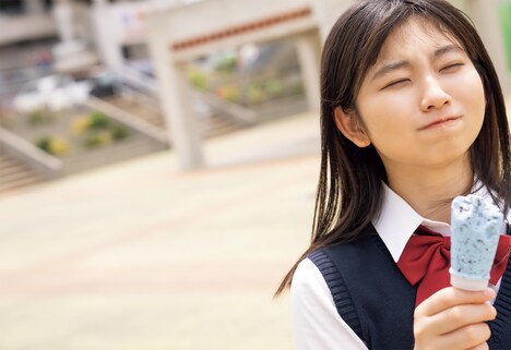 井上春華（モーニング娘。'24）の写真集「はるかぜ」より。