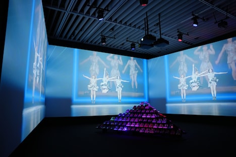 「ポリリズム」の展示。