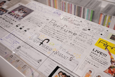 ブレイク前のメンバーによる手書きのビラ。